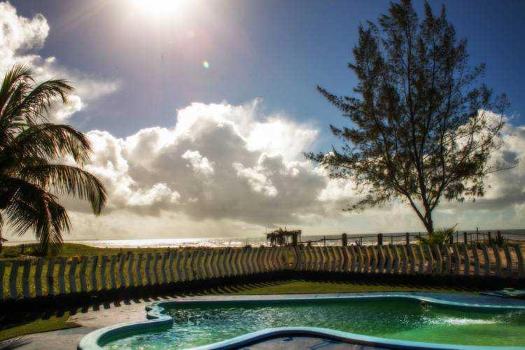 Chales Suites Pe Na Areia กวายบิม ภายนอก รูปภาพ