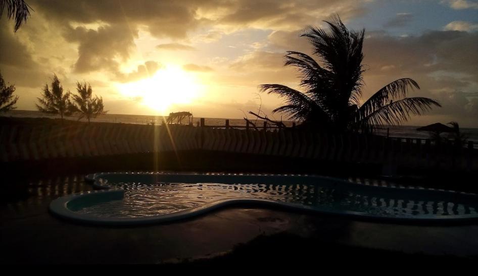 Chales Suites Pe Na Areia กวายบิม ภายนอก รูปภาพ
